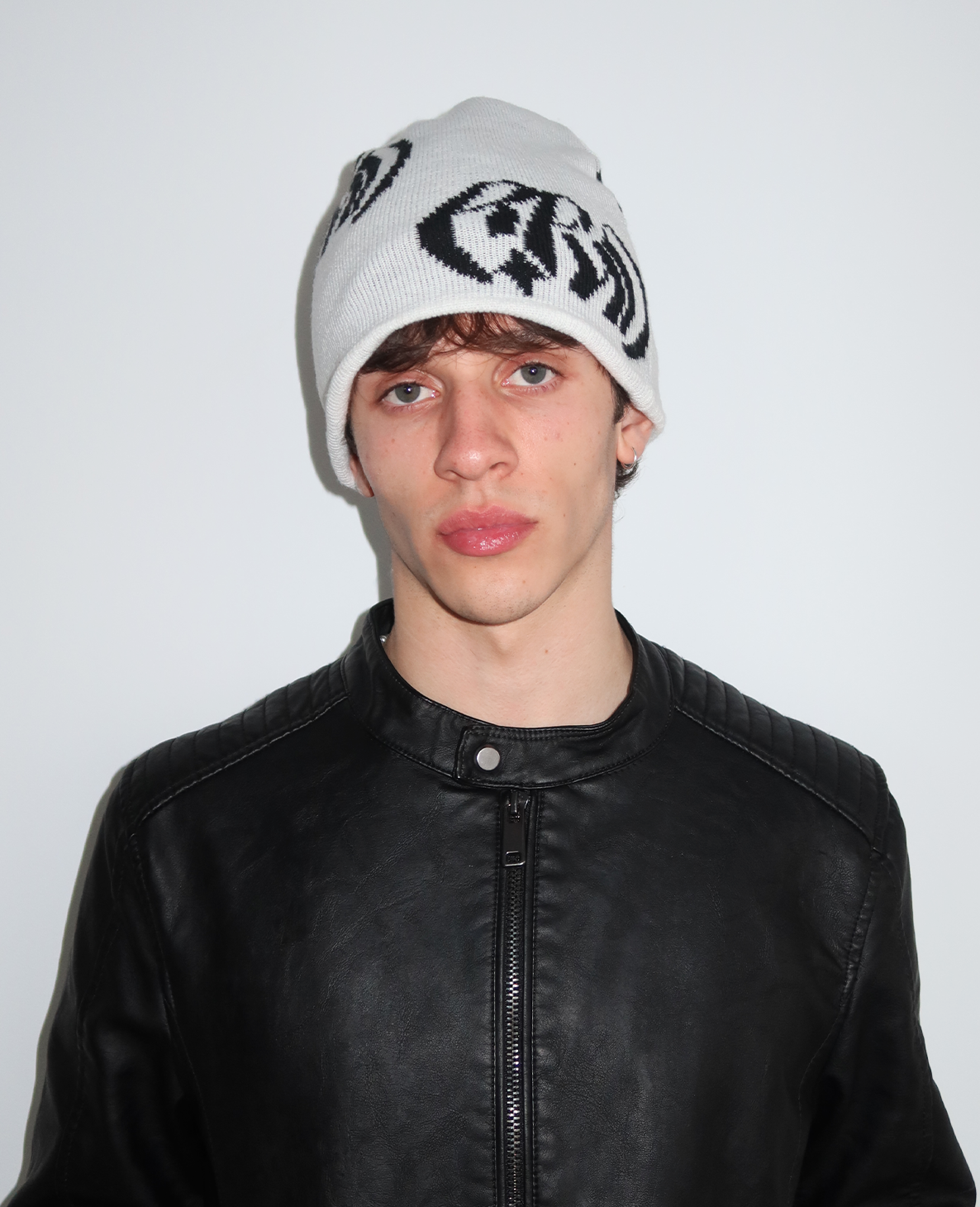 RFNO PIXEL BEANIE WHITE